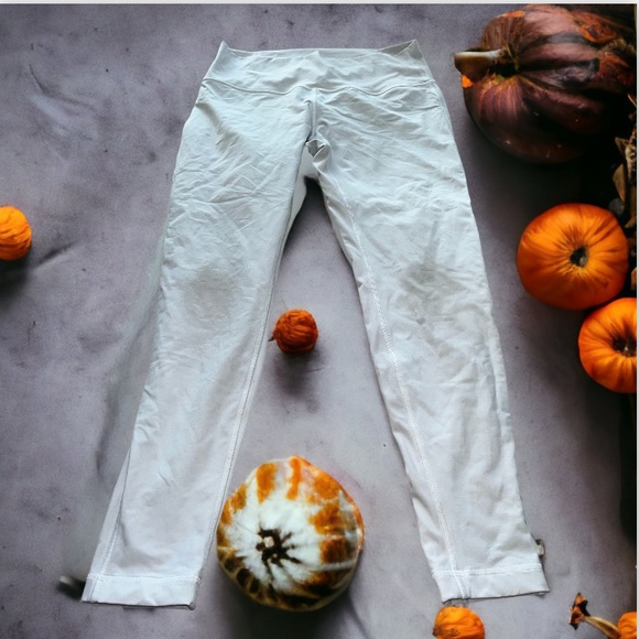 Lululemon Wunder Under White 10 Legging - Picture 3 of 3